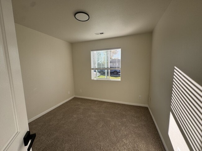 Building Photo - Ranch Rambler in Enoch