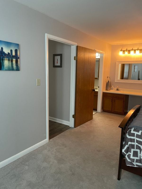 Building Photo - 405 Cambridge Manor Dr