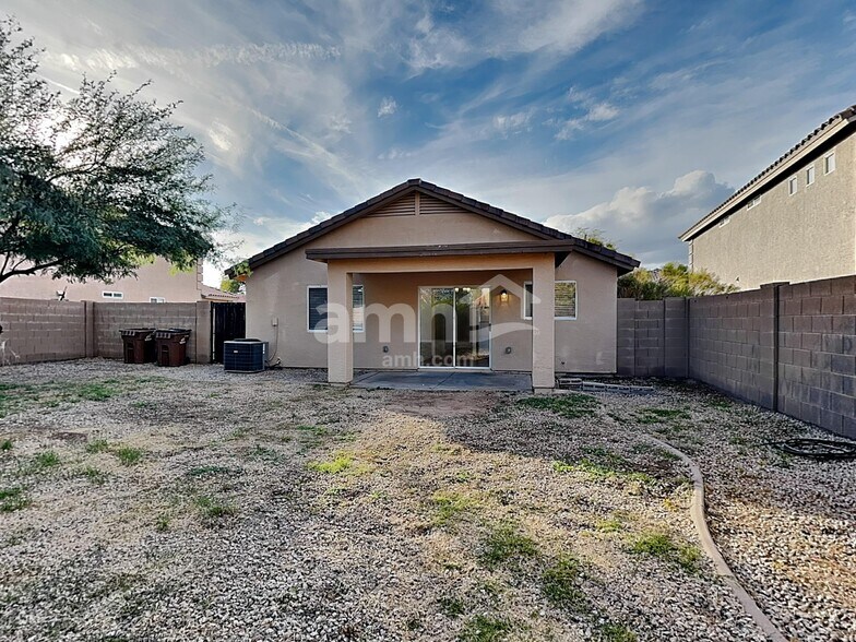 Building Photo - 31491 N Cactus Dr