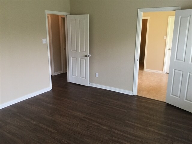 Building Photo - 245 Brookdale Dr