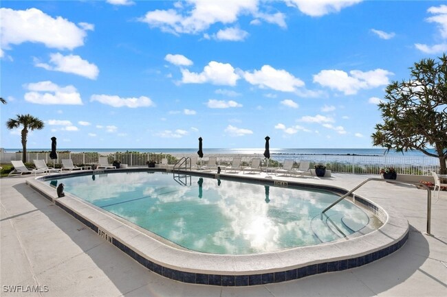 Building Photo - 2171 Gulf Shore Blvd N