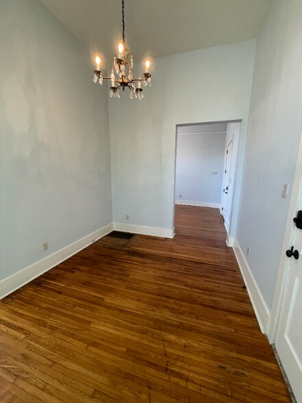 Building Photo - 920 Scott St