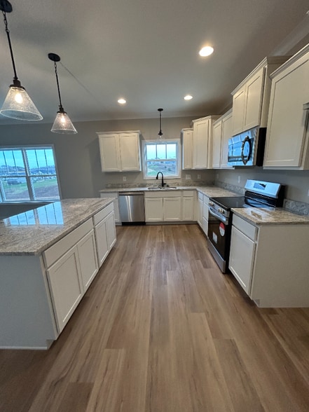 Building Photo - 122 Roseberry St