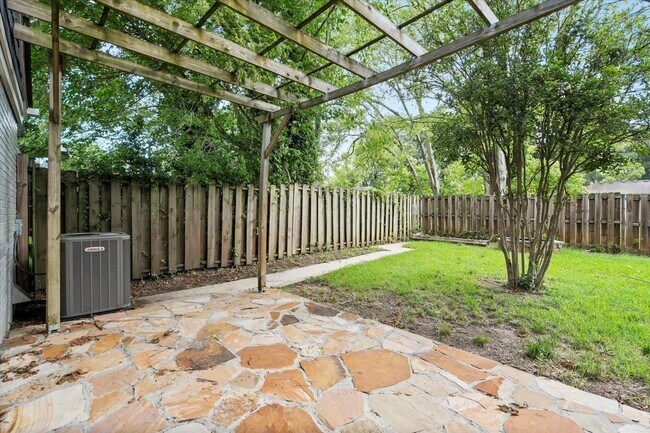 Building Photo - 481 Griffin St NW