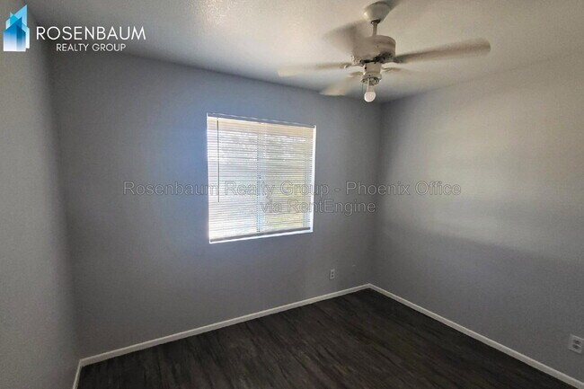Building Photo - 756 E Granada Ave
