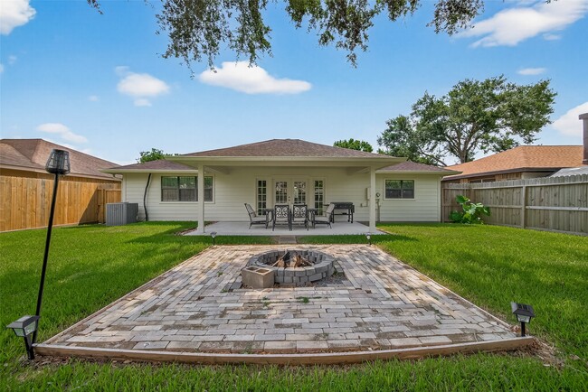 Building Photo - 2314 Pilgrims Bend Dr