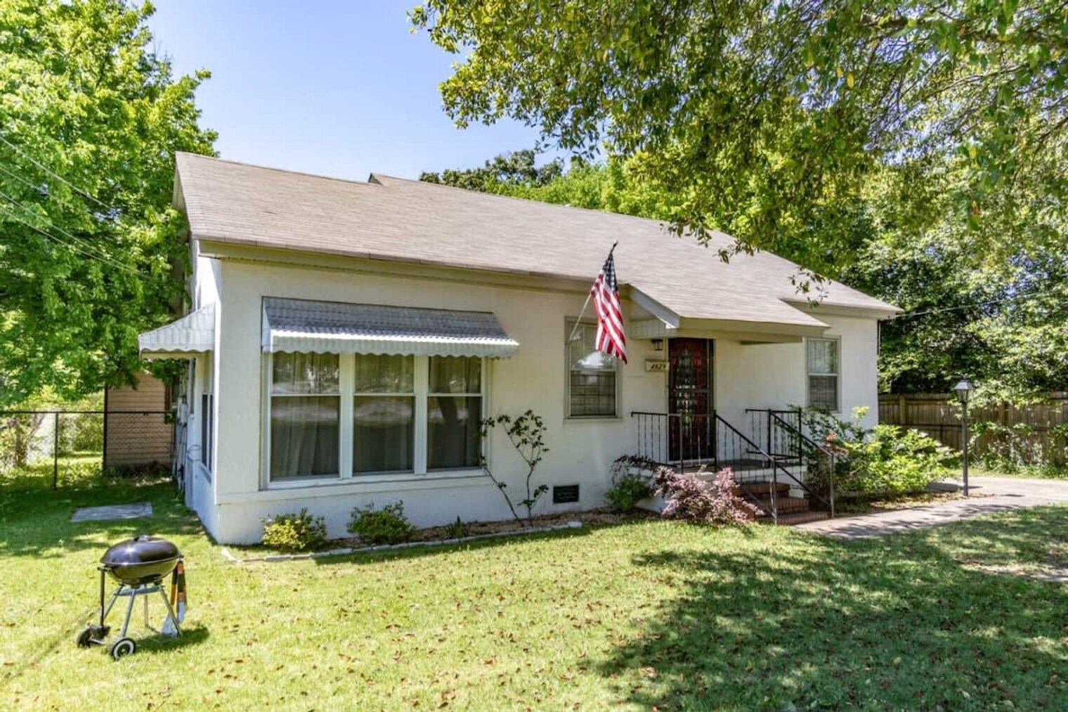 Building Photo - 4629 Rosemont Dr