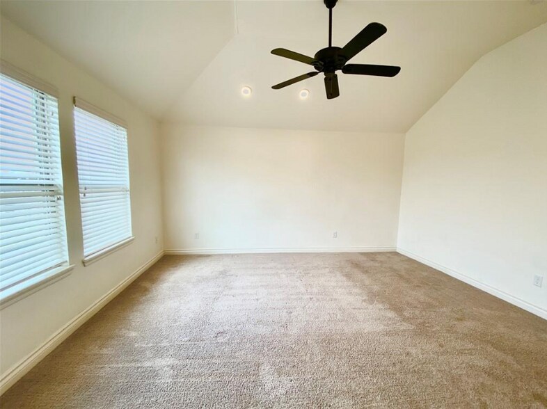 Master bedroom with pond view - 2452 NW 190th St