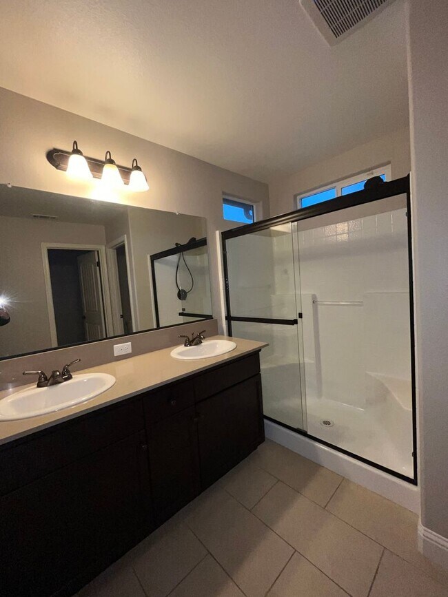 Building Photo - Available Soon!!  Avalon Gated Community!