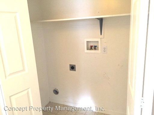 Building Photo - 4111 Highland Dr