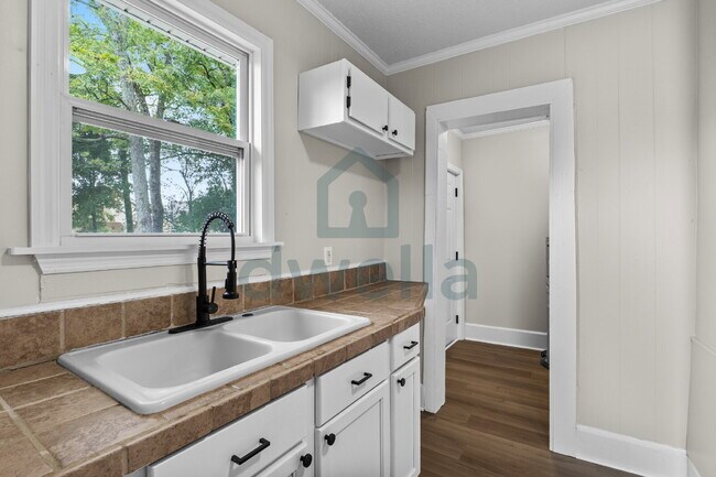 Building Photo - "Charming 3-Bedroom Home in Sumter with 2 Full Baths & Cozy 1169 Sq Ft Layout!"