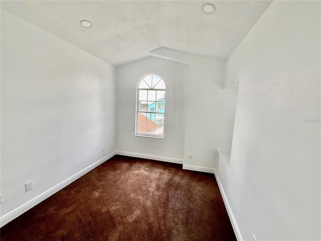 Building Photo - 745 Riggs Cir
