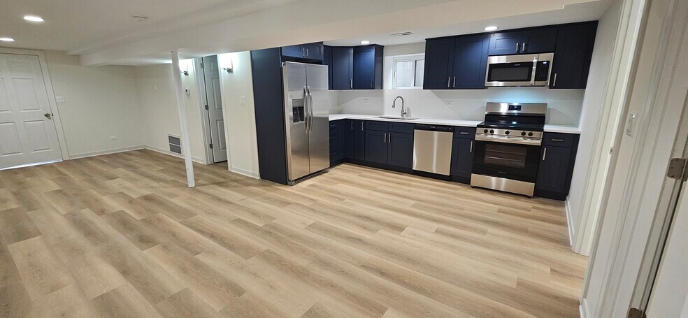 Building Photo - 3432 W Hirsch St