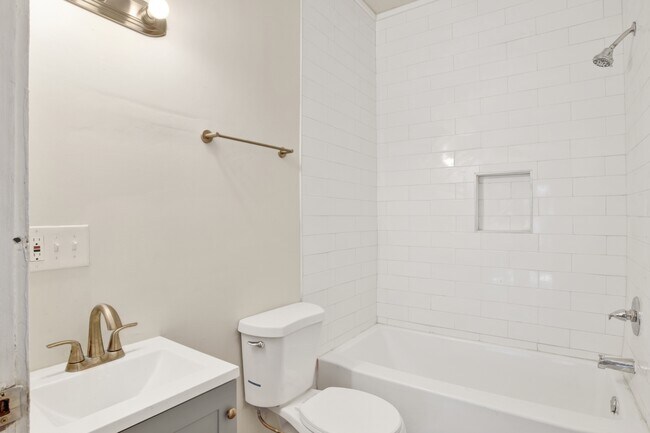 Building Photo - 1157 New St Francis St