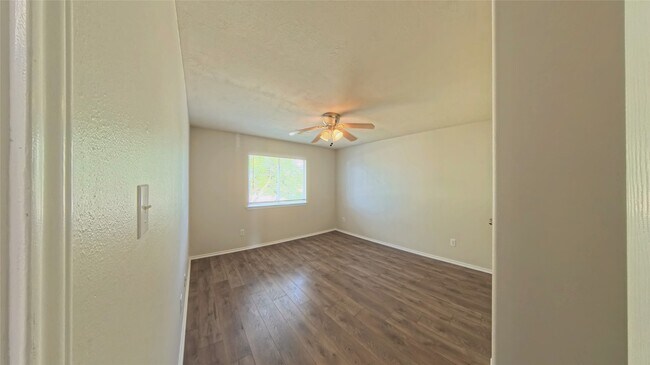 Building Photo - 2843 Maybrook Hollow Ln