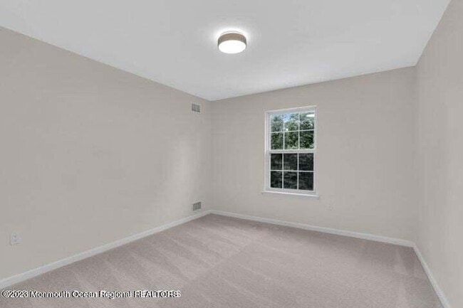 Building Photo - 380 Sapphire Dr