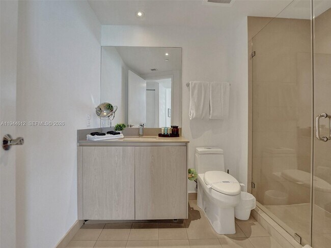 Building Photo - 4111 S Ocean Dr