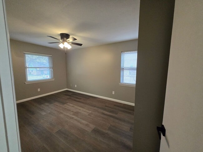 Building Photo - 2012 Ebbtide Ln