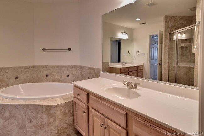 Building Photo - 104 Chanticleer Ct