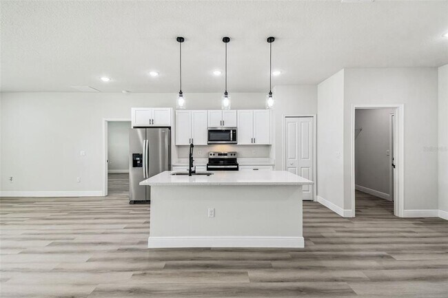 Building Photo - 13053 SW 36th Ct