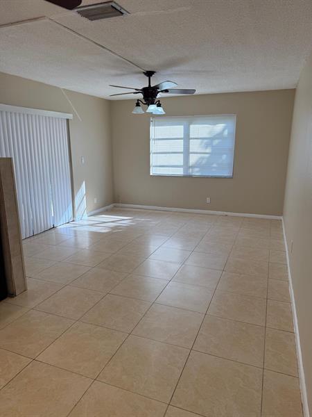 Building Photo - 9134 NW 32nd Manor