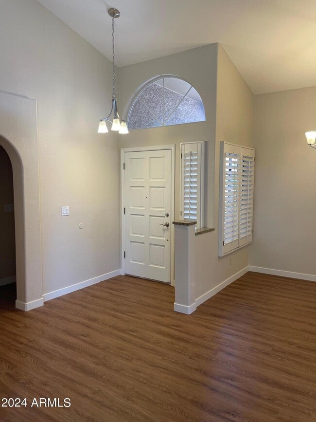 Building Photo - 9329 E Corrine Dr