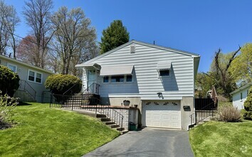 Building Photo - 224 Milton Ave