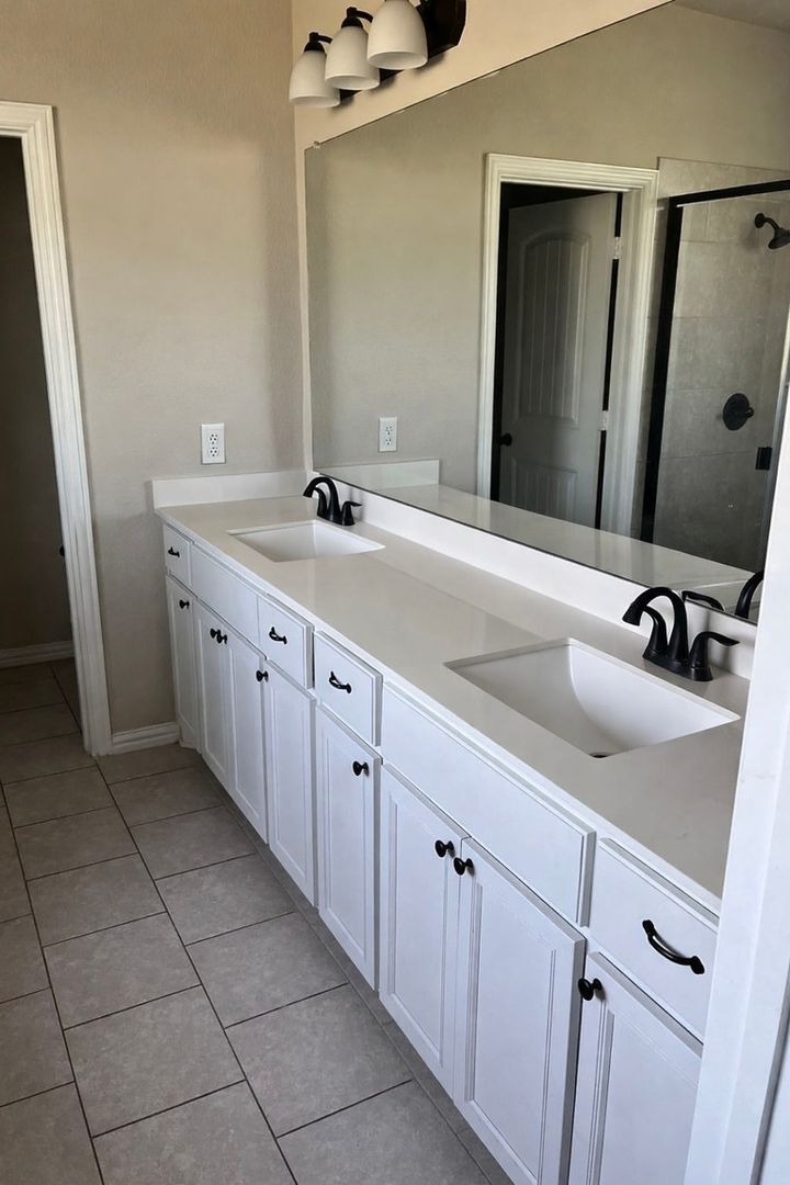 Building Photo - 170 Chester Rd