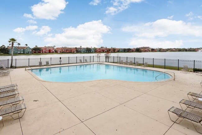 Building Photo - 9142 Lake Chase Island Way