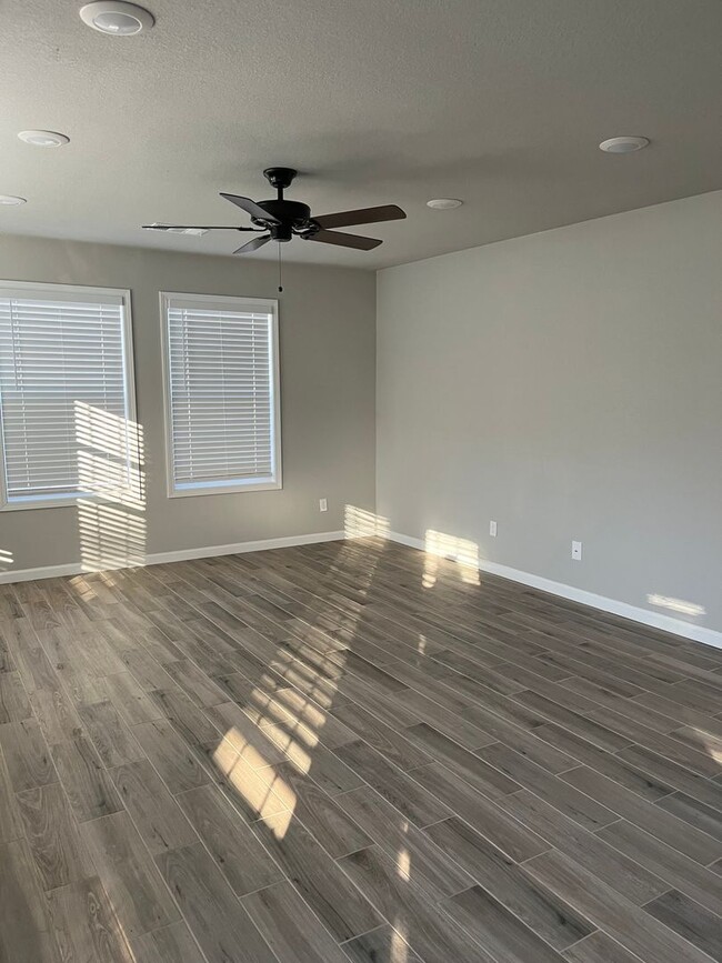 Building Photo - NEW CONSTRUCTION 3 bed 2 bath duplex