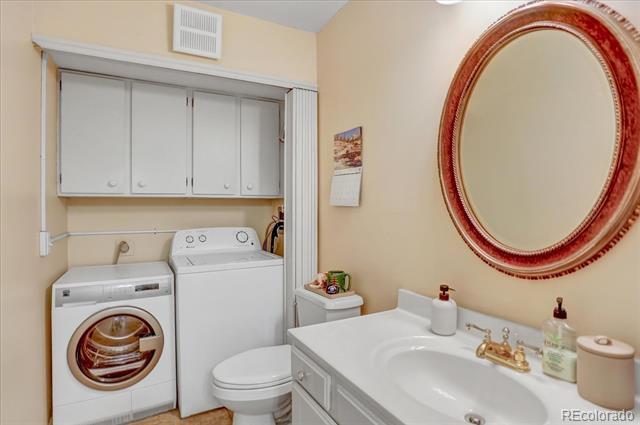 Building Photo - 7040 E Girard Ave