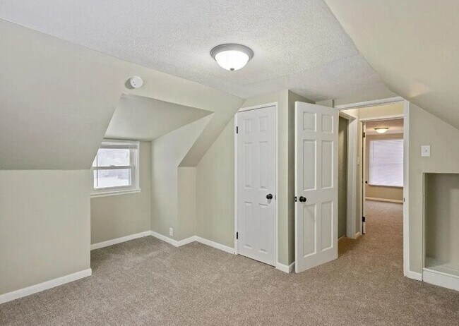 Building Photo - Welcome Home!