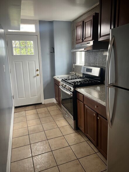 Building Photo - 55 Galveston Pl SW