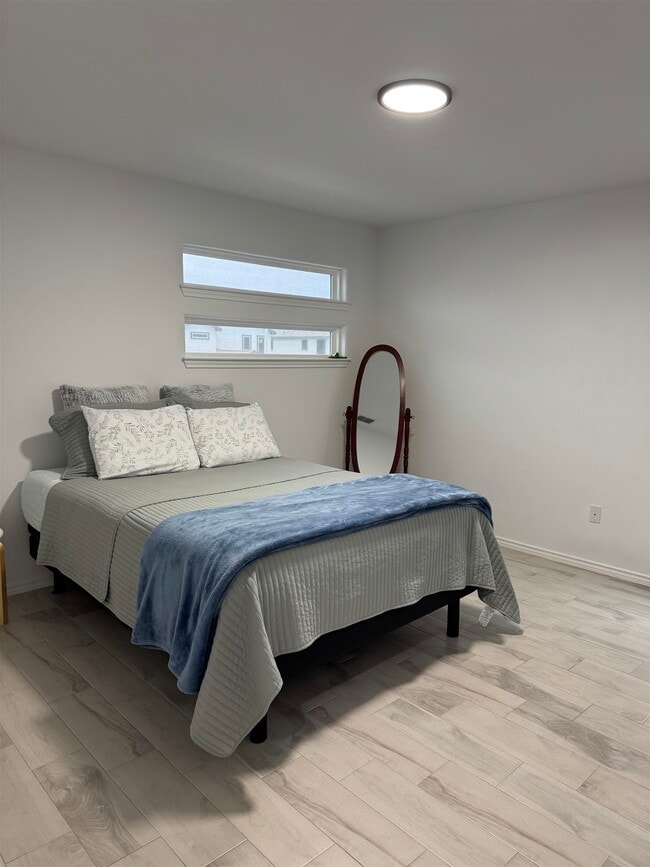 Building Photo - 4214 Gavilan Dr