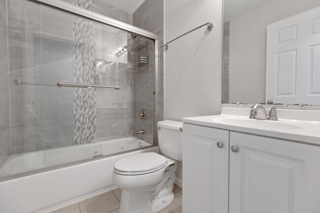 Building Photo - 27 N Victoria Ln