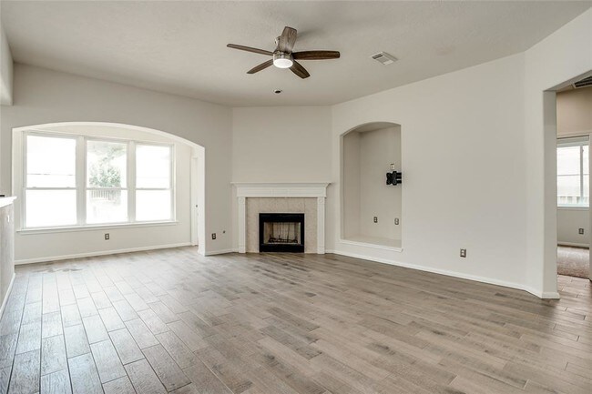 Building Photo - 5818 Pebble Bank Ln