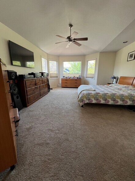 Master Bedroom - 4150 S Hampton Cir