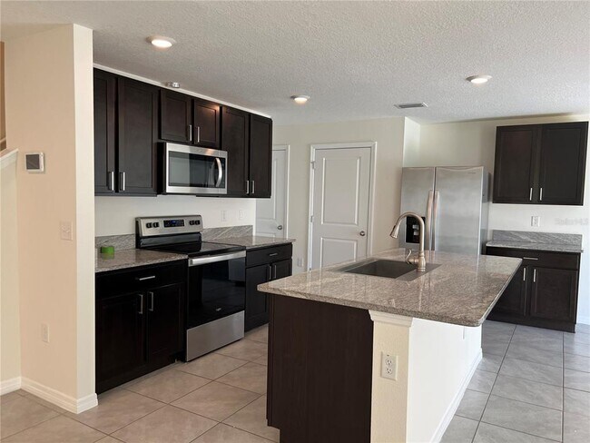 Building Photo - 12068 Downy Birch Dr