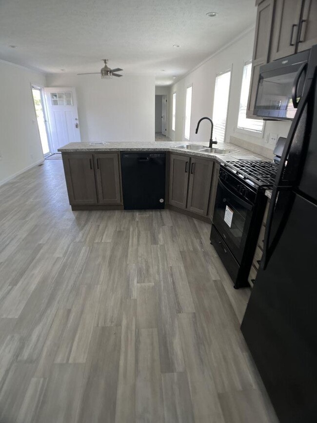 Building Photo - 2894 138th St W