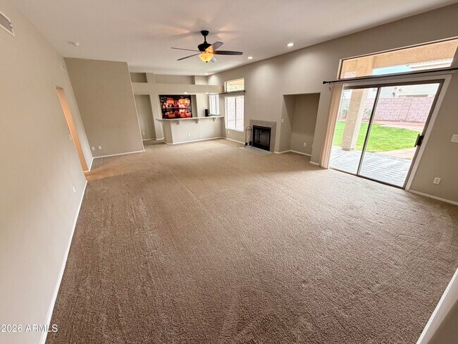 Building Photo - 13313 W Palo Verde Dr