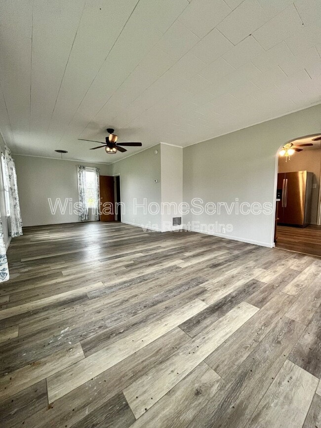 Building Photo - 2545 N Co Rd 1740