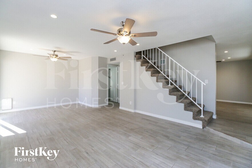 Building Photo - 19831 N 48th Ln