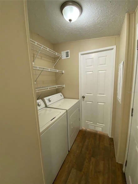 Building Photo - 37412 Carringer Rd