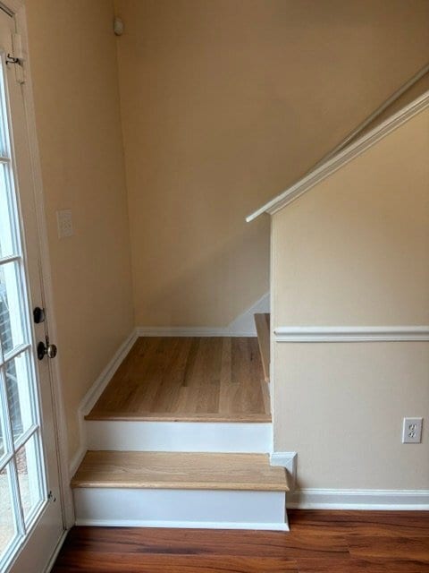 Building Photo - 2023 Creekside Ct