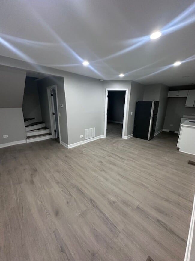 Building Photo - 65 Kilpatrick