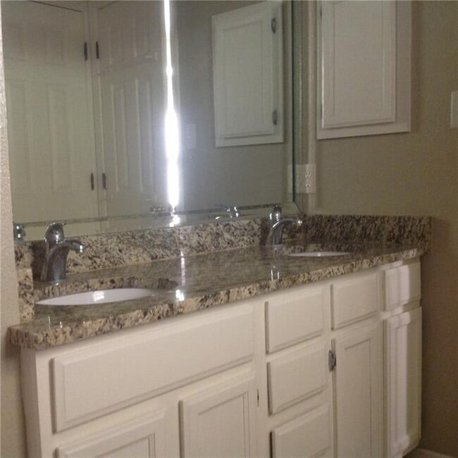 Building Photo - 7532 Le Conte Dr