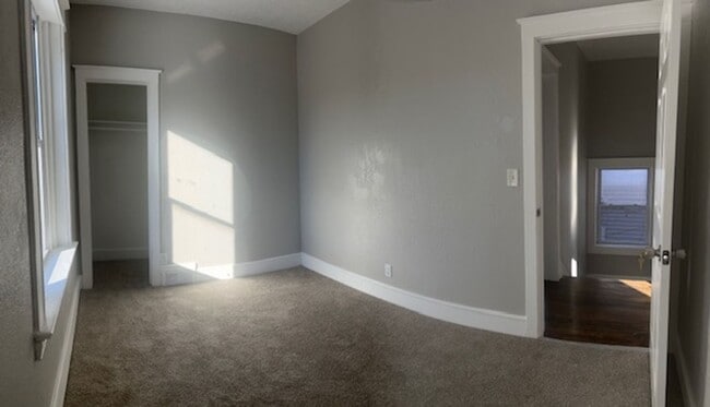 Building Photo - 3314 Tracy Ave