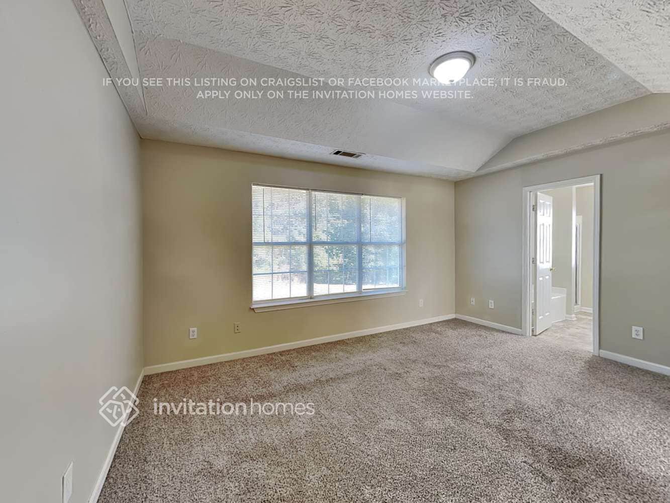 Building Photo - 125 S Greenfield Cir