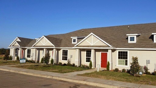 Building Photo - 1133 Newcastle Dr