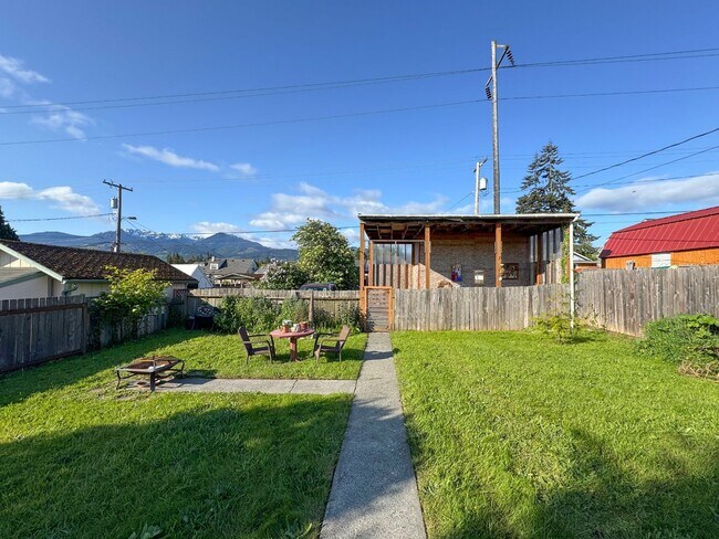 Building Photo - Charming Home for Lease